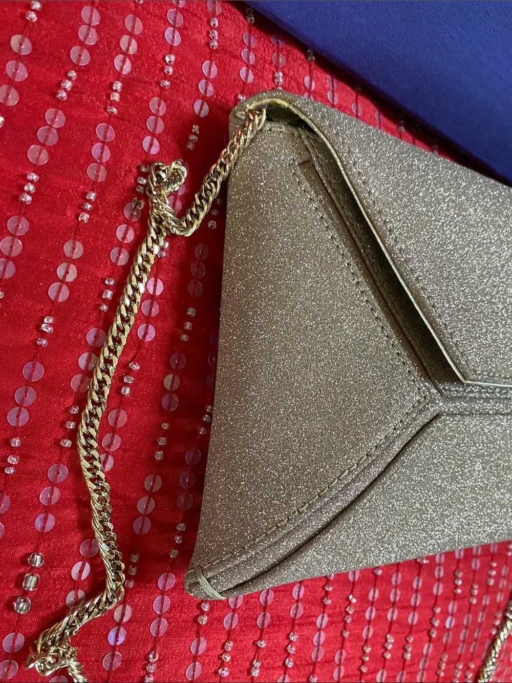 Stuart Weitzman With Certificates Sparkling Gold Logo Lining Bag With Gold Chain